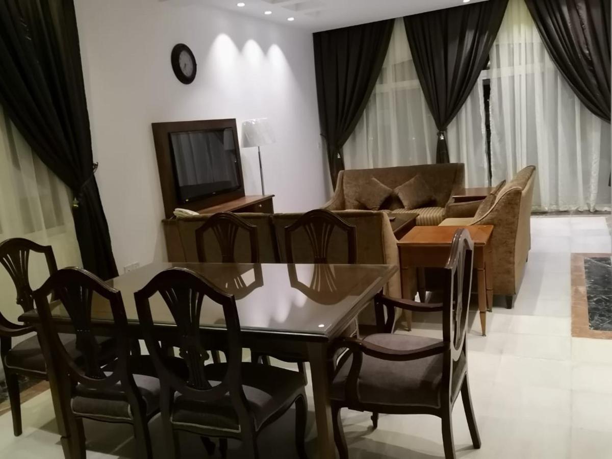 Durrah Beach Apartment Durrat Al-Arusz Kültér fotó