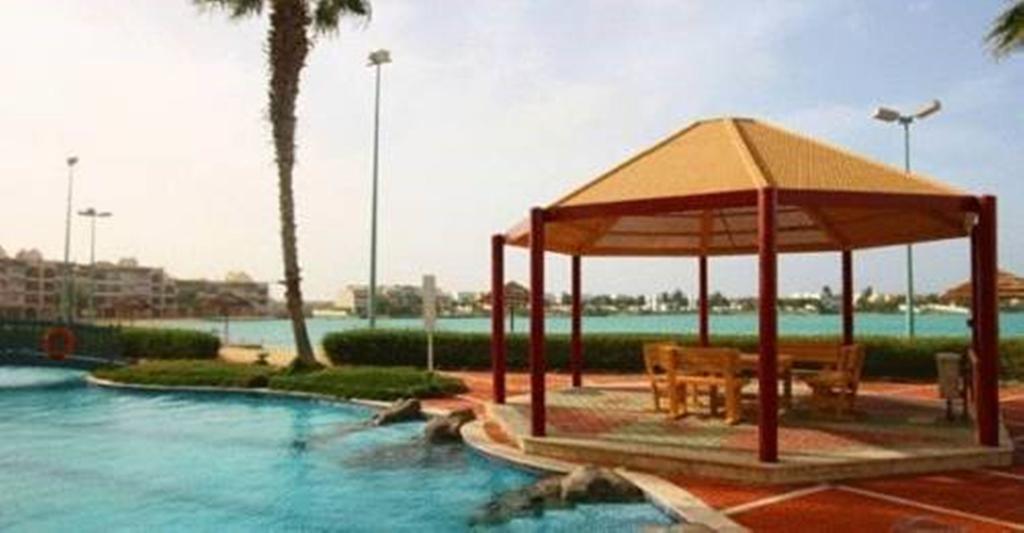 Durrah Beach Apartment Durrat Al-Arusz Kültér fotó